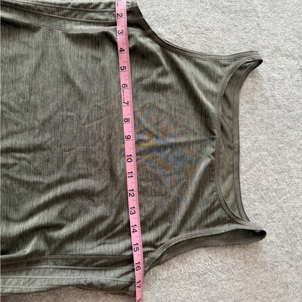 lululemon athletica Tank Top - Picture 8 of 8